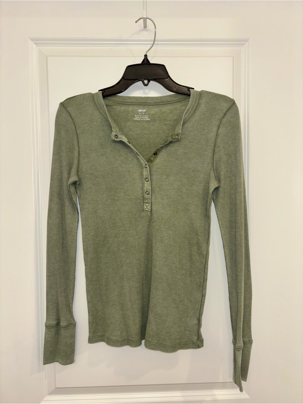 Aeropostale Green Ribbed Henley Long Sleeve Top